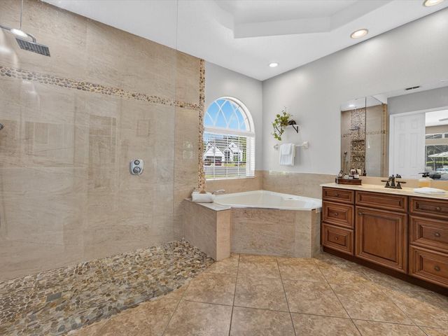 561 HARRISWOOD COURT, Davenport, FL 33837