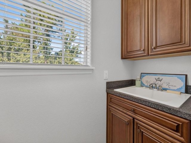 561 HARRISWOOD COURT, Davenport, FL 33837