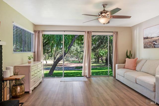 1543 Cunningham Rd, Sebastopol, CA 95472