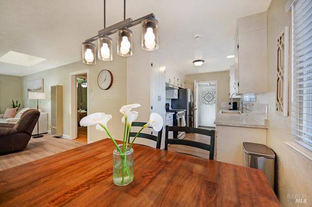 1543 Cunningham Rd, Sebastopol, CA 95472