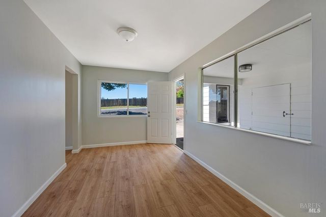 1543 Cunningham Rd, Sebastopol, CA 95472