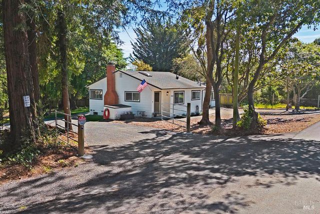1543 Cunningham Rd, Sebastopol, CA 95472
