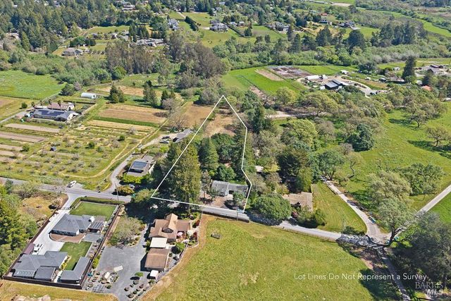 1543 Cunningham Rd, Sebastopol, CA 95472