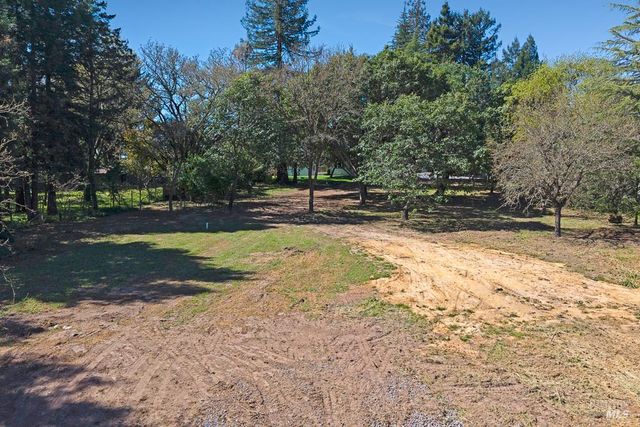 1543 Cunningham Rd, Sebastopol, CA 95472