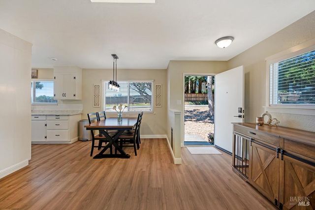 1543 Cunningham Rd, Sebastopol, CA 95472