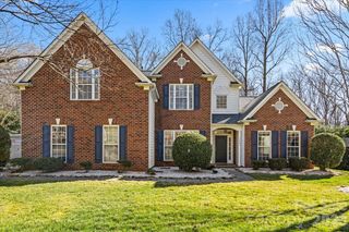 9825 Zackery Avenue, Charlotte, NC 28277