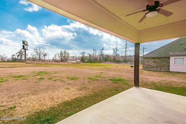 1010 Bamboo Drive, Breaux Bridge, LA 70517