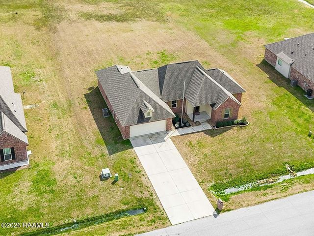 1010 Bamboo Drive, Breaux Bridge, LA 70517