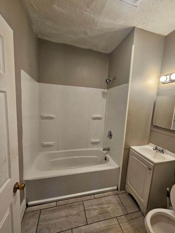 2466 7th STREET, Milwaukee, WI 53212