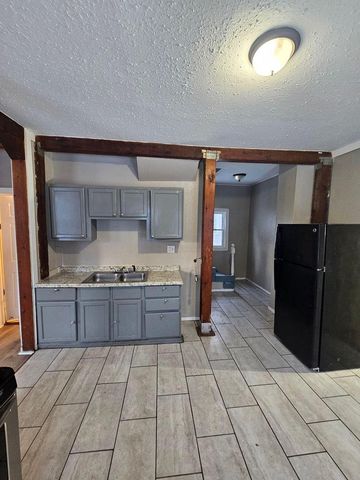 2466 7th STREET, Milwaukee, WI 53212