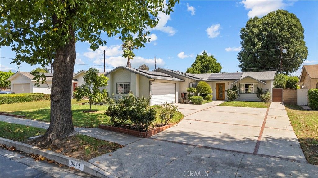 8842 Sophia, North Hills, CA 91343 — photo 2