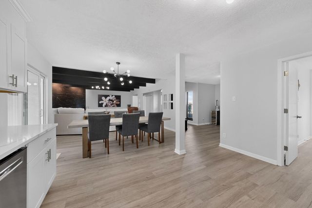 5605 Cactus Flower Drive NW, Albuquerque, NM 87120