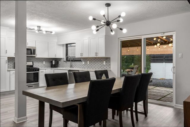 5605 Cactus Flower Drive NW, Albuquerque, NM 87120