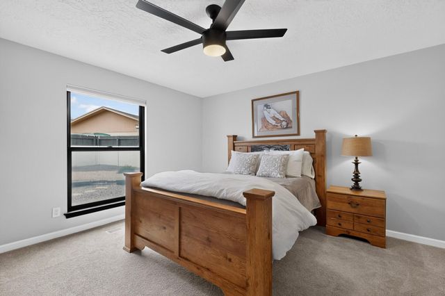 5605 Cactus Flower Drive NW, Albuquerque, NM 87120