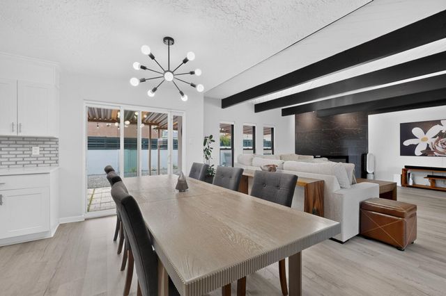 5605 Cactus Flower Drive NW, Albuquerque, NM 87120