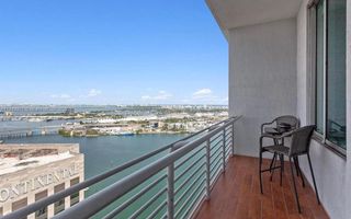 335 S Biscayne Blvd UPH02, Miami, FL 33131