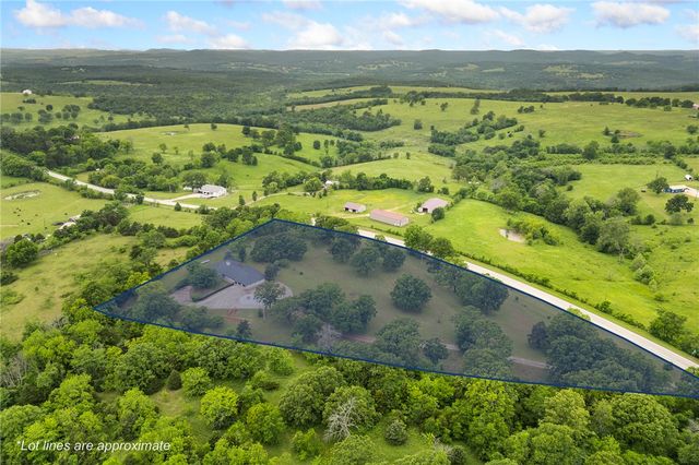 978 E Hwy 14, Lead Hill, AR 72644