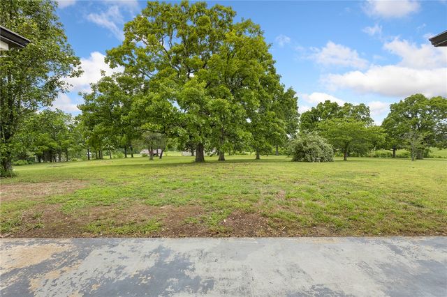 978 E Hwy 14, Lead Hill, AR 72644