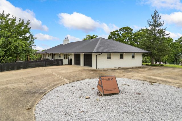 978 E Hwy 14, Lead Hill, AR 72644