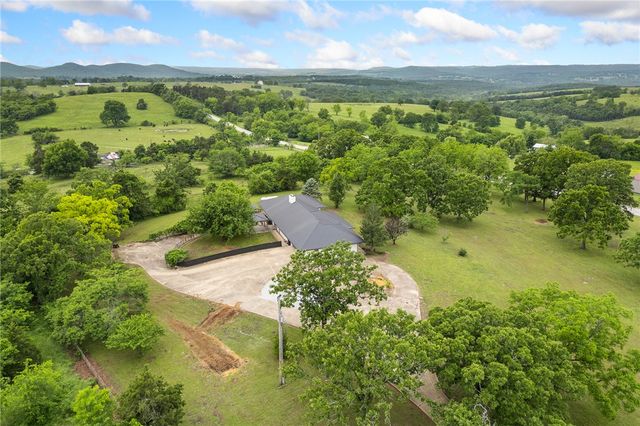 978 E Hwy 14, Lead Hill, AR 72644