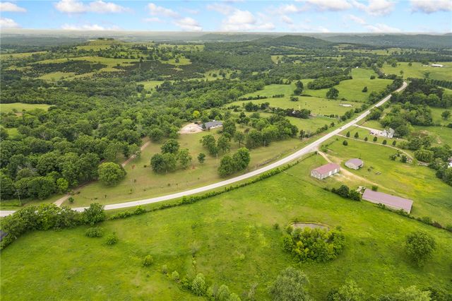 978 E Hwy 14, Lead Hill, AR 72644