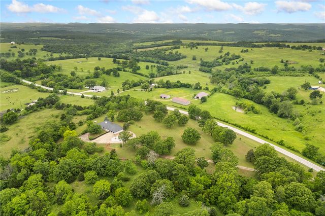 978 E Hwy 14, Lead Hill, AR 72644