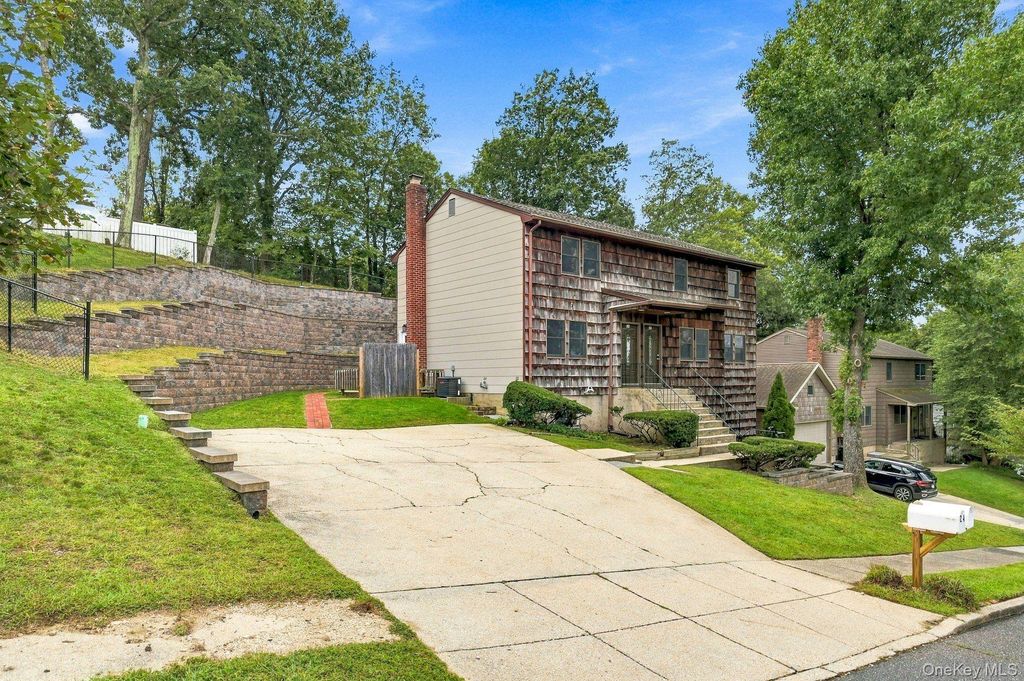 22-24 Conifer Court, Northport, NY 11768 — photo 4