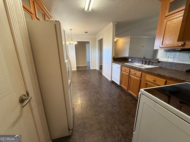 534 Yatesville Road, Barnesville, GA 30204