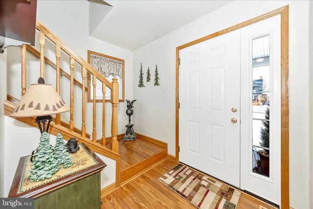 19327 LONGMEADOW RD, Hagerstown, MD 21742