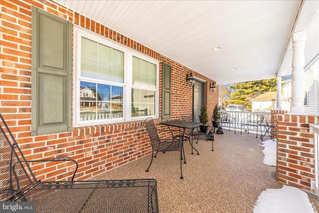 19327 LONGMEADOW RD, Hagerstown, MD 21742