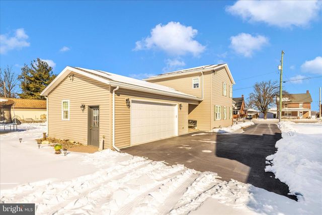 19327 LONGMEADOW RD, Hagerstown, MD 21742