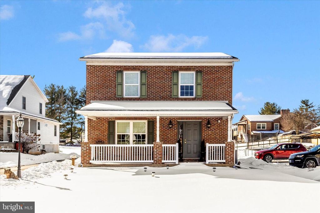 19327 LONGMEADOW RD, Hagerstown, MD 21742