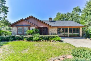 2304 Lynn Drive, Pearland, TX 77581