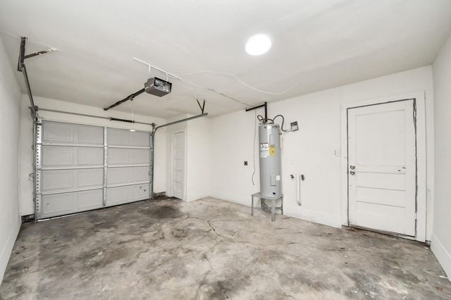 2626 Knotty Oaks Trail, Houston, TX 77045