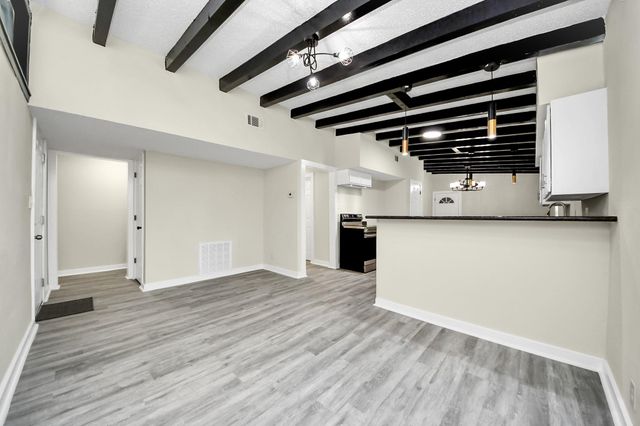 2626 Knotty Oaks Trail, Houston, TX 77045