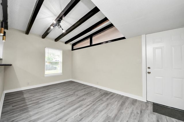 2626 Knotty Oaks Trail, Houston, TX 77045