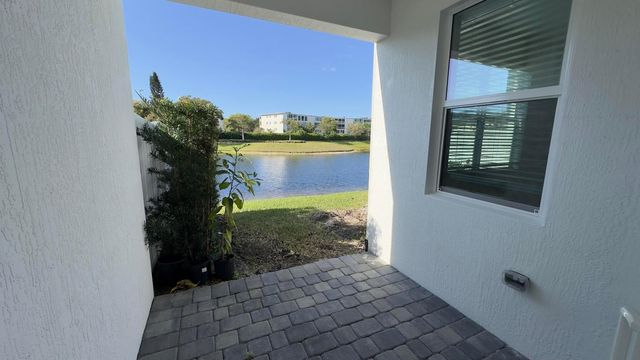 621 Parsons Way, Deerfield Beach, FL 33442