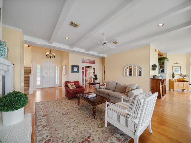 12130 E Sagittarius Drive E, Willis, TX 77318