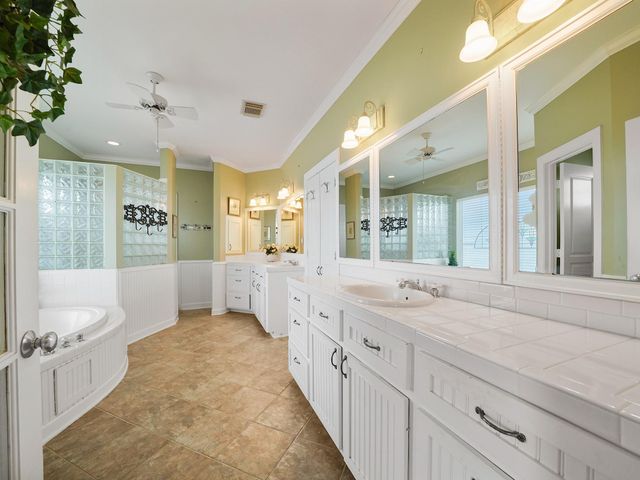 12130 E Sagittarius Drive E, Willis, TX 77318