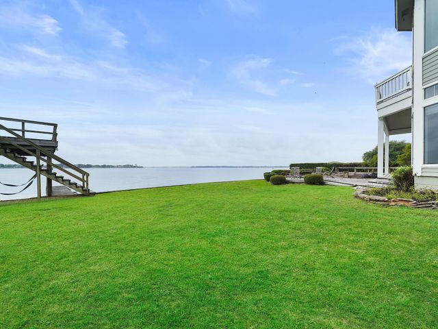 12130 E Sagittarius Drive E, Willis, TX 77318