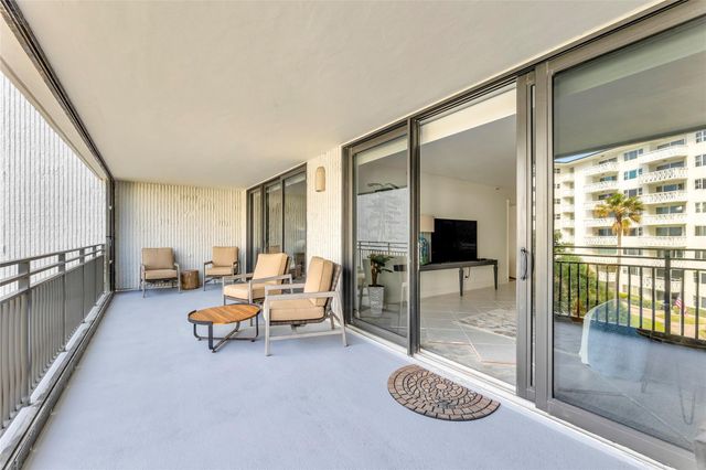 1167 Hillsboro Mile 306, Hillsboro Beach, FL 33062