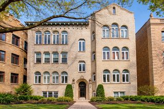 2314 W Farwell Avenue GW, Chicago, IL 60645