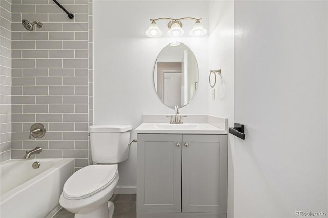 15140 E Columbia Drive, Aurora, CO 80014