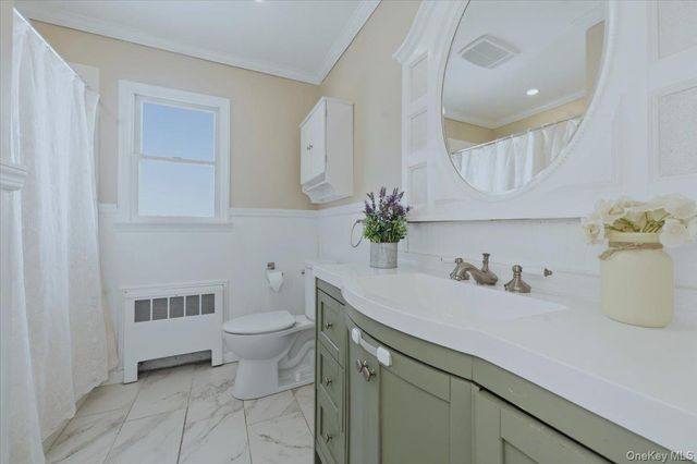 20 Honey Lane, Miller Place, NY 11764