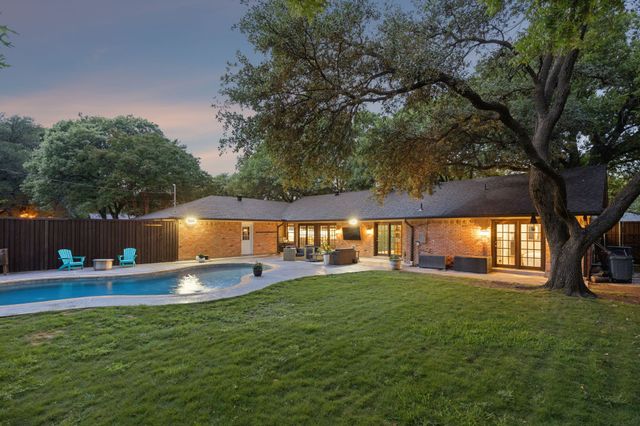 7818 Chattington Drive, Dallas, TX 75248