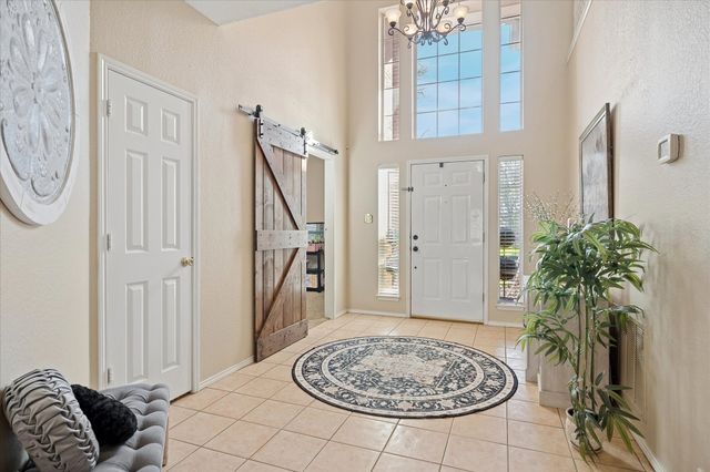 6016 Red Fern Drive, Arlington, TX 76001