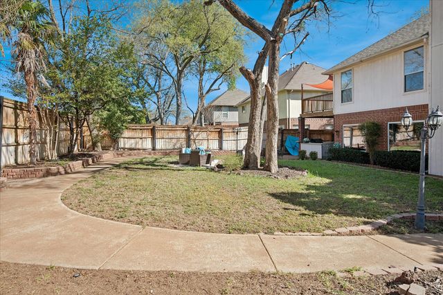 6016 Red Fern Drive, Arlington, TX 76001