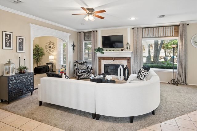 6016 Red Fern Drive, Arlington, TX 76001