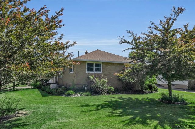61 Alden Avenue, Buffalo, NY 14216