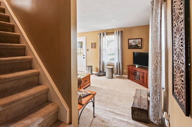 313 S MAIN ST S, Woodstown, NJ 08098